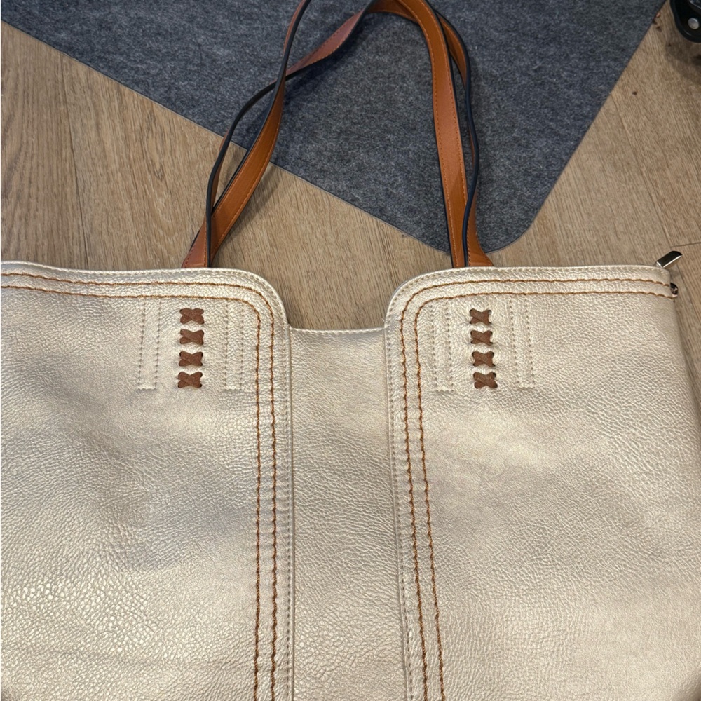 - Montana West Gold Shoulder Bag